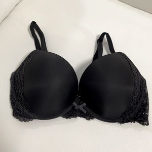 Black Victoria Secret Push Up Bra